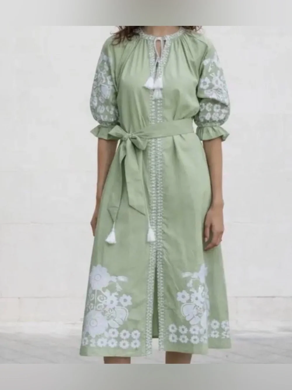 Direct from Manufacturer! Julia Amory Embroidered Coatue Midi Dress Sage & White - Picture 2 of 9